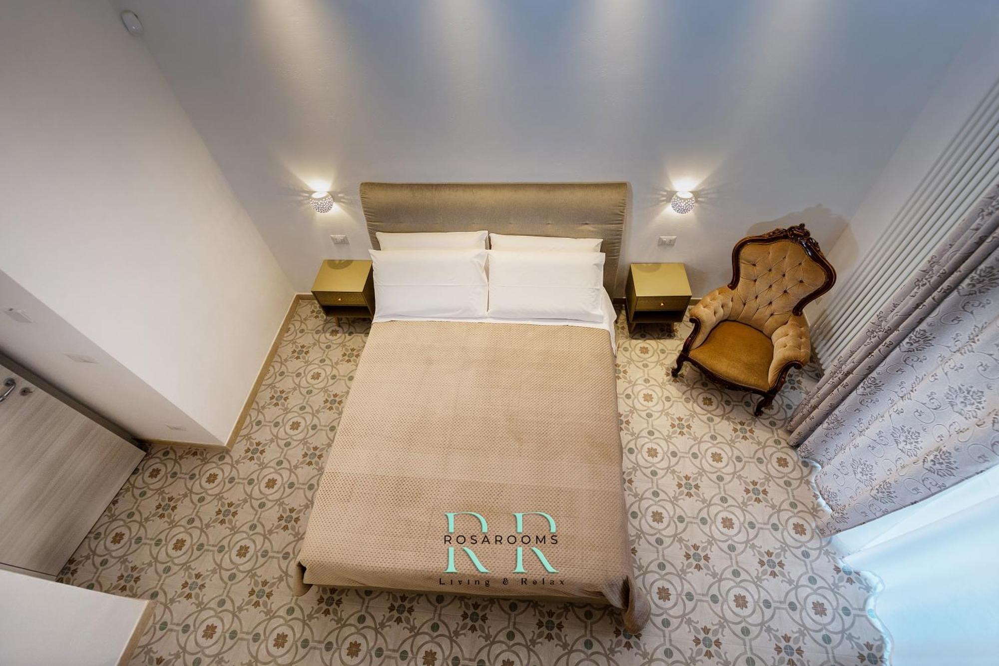 Rosa Rooms - Living & Relax - Family House Bisceglie Extérieur photo