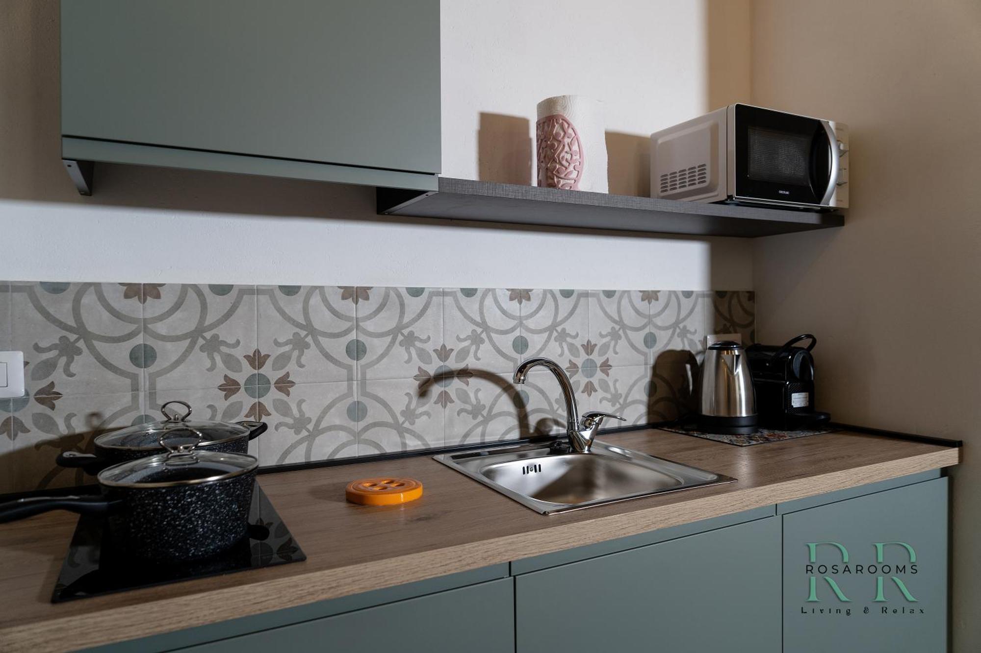 Rosa Rooms - Living & Relax - Family House Bisceglie Extérieur photo