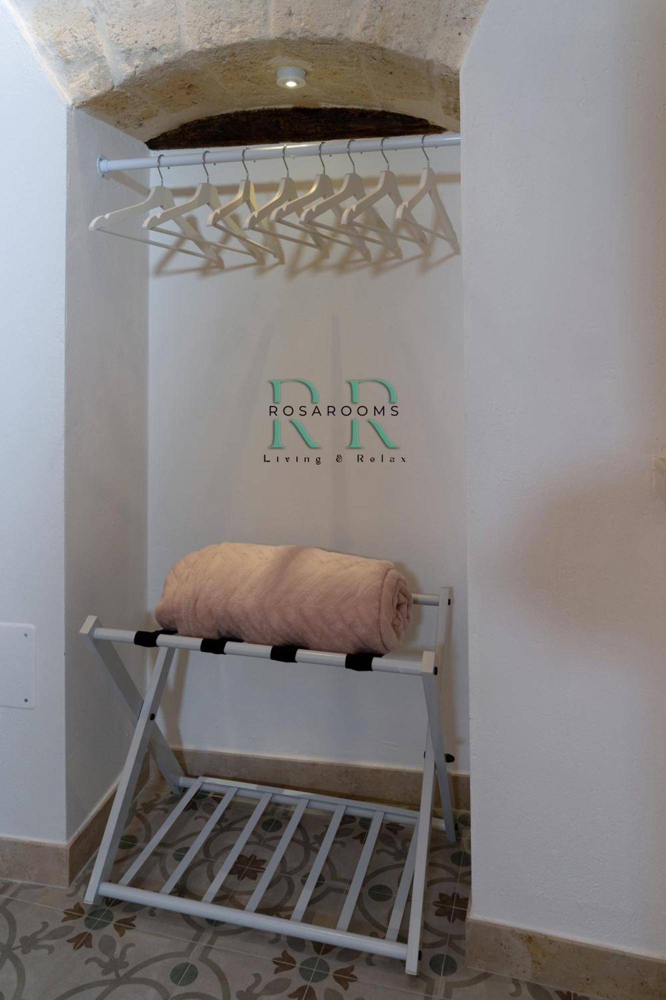 Rosa Rooms - Living & Relax - Family House Bisceglie Extérieur photo