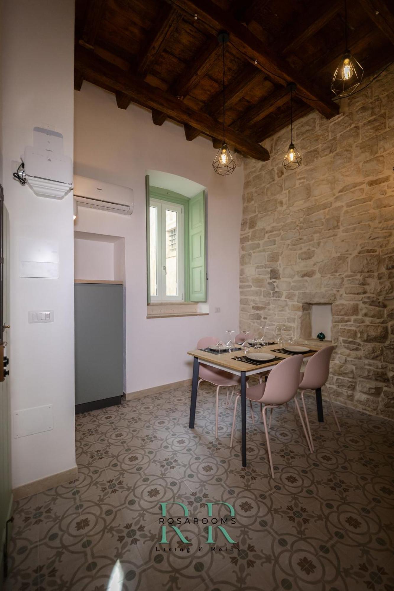 Rosa Rooms - Living & Relax - Family House Bisceglie Extérieur photo