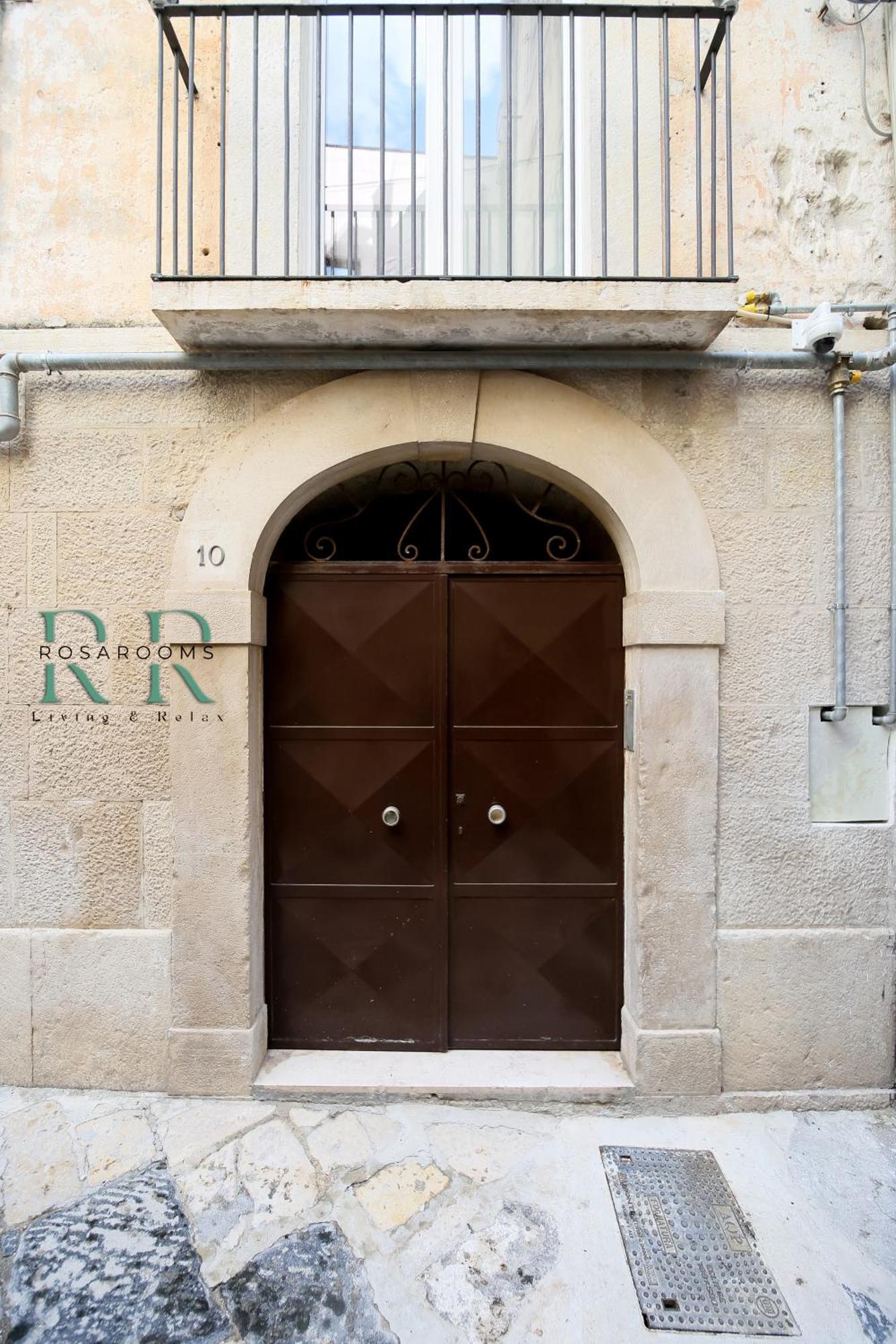 Rosa Rooms - Living & Relax - Family House Bisceglie Extérieur photo
